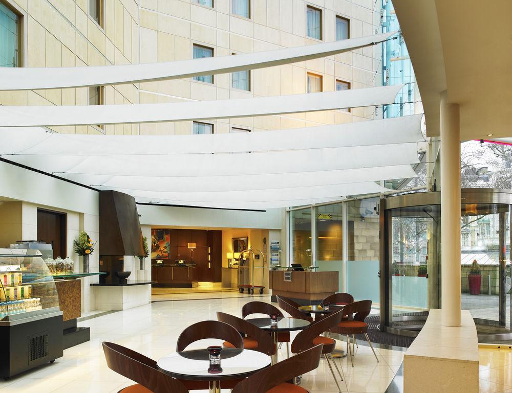 London Marriott Hotel Kensington Εξωτερικό φωτογραφία