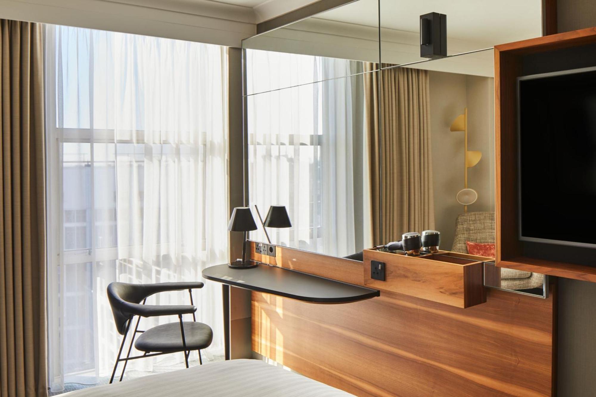 London Marriott Hotel Kensington Εξωτερικό φωτογραφία