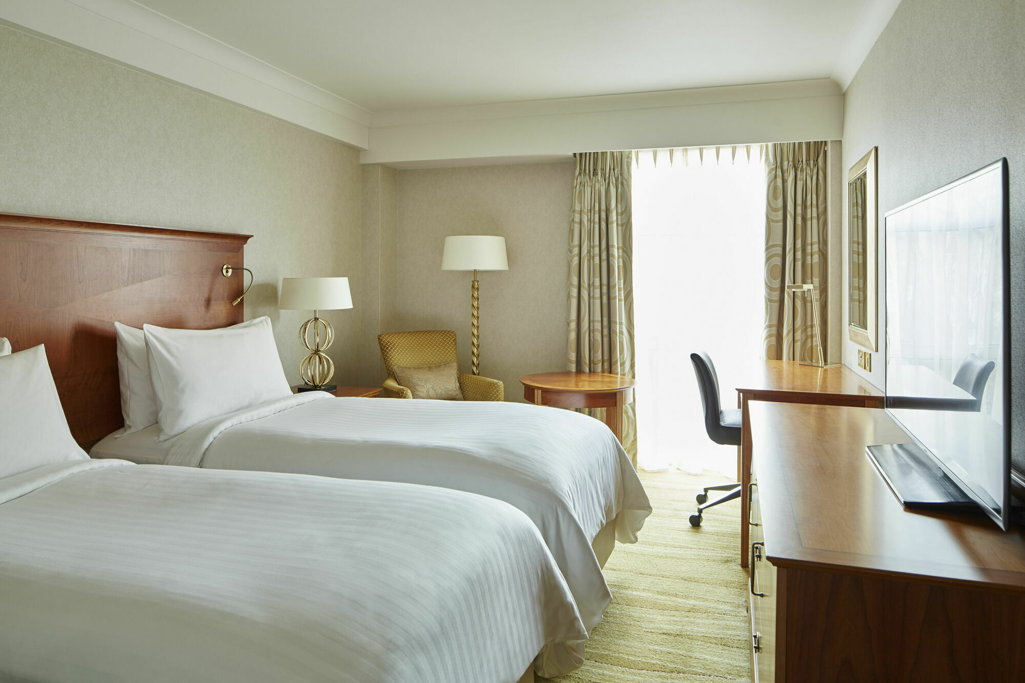 London Marriott Hotel Kensington Εξωτερικό φωτογραφία